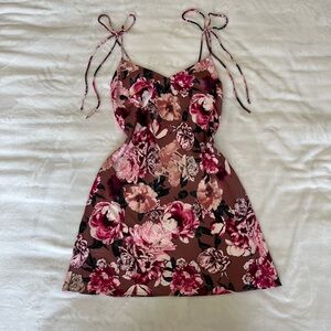 NWT Victoria’s Secret size small slip dress